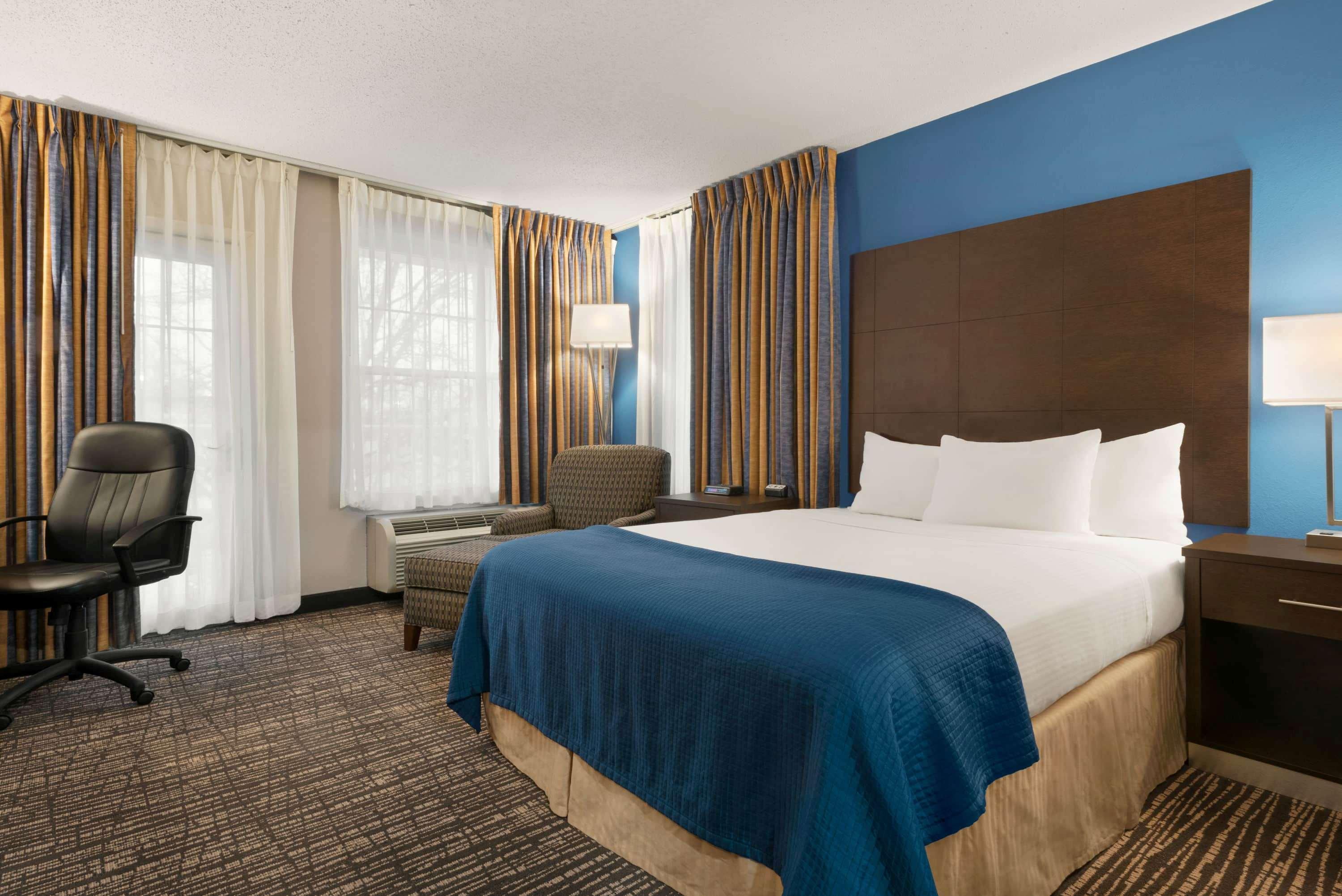 Baymont By Wyndham Washington Hotel Buitenkant foto