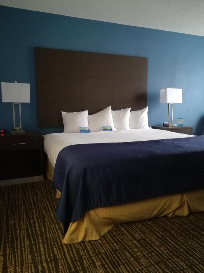 Baymont By Wyndham Washington Hotel Buitenkant foto